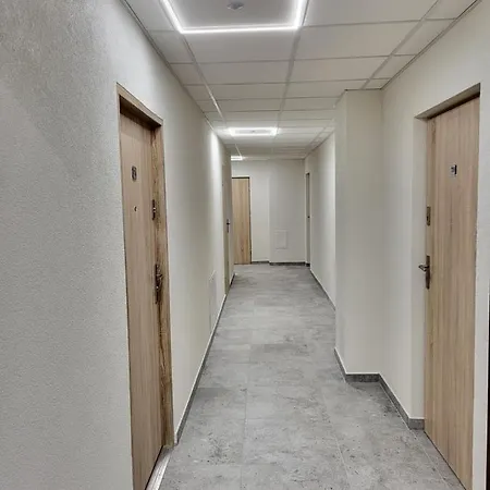 - Ii 3* Gliwice