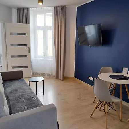- Ii Apartmanhotel *