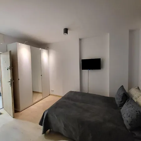 - Ii 3*