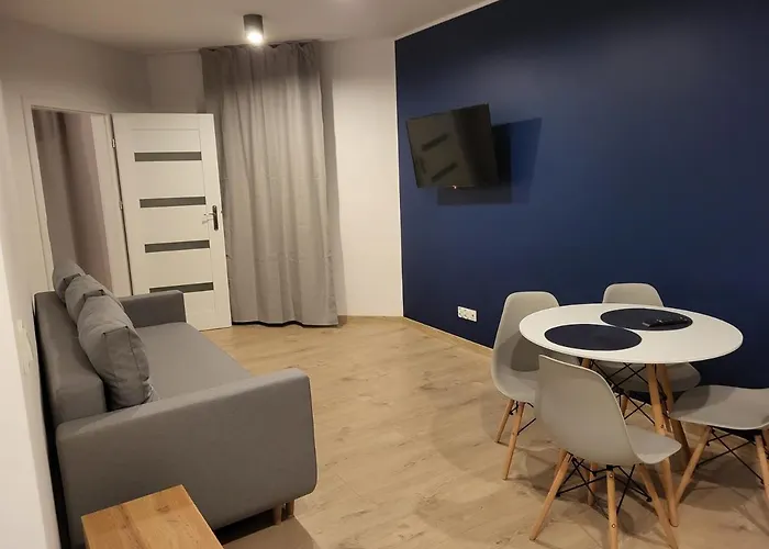 - Ii شقة فندقية غليفيتسه