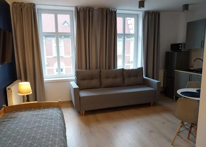 - Ii شقة فندقية