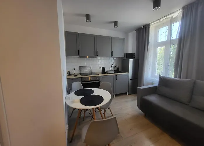 - Ii شقة فندقية غليفيتسه